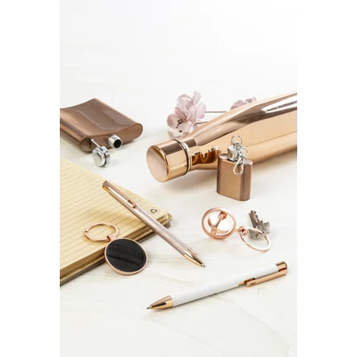 Roppar Oro újrahasznosított rozsdamentes acél rézszigetelt termosz Roppar Oro újrahasznosított rozsdamentes acél rézszigetelt termosz